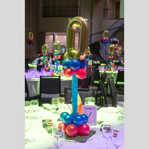 foil and small balloons for Queen