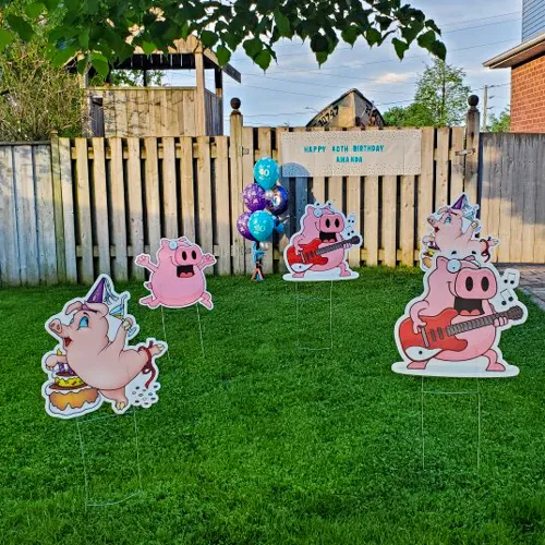 lawn pigs for child