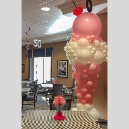 ice cream sundae balloon sculpture