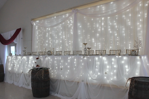 head table with lights