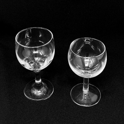 round wine glasses