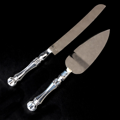 cake knife and cake server